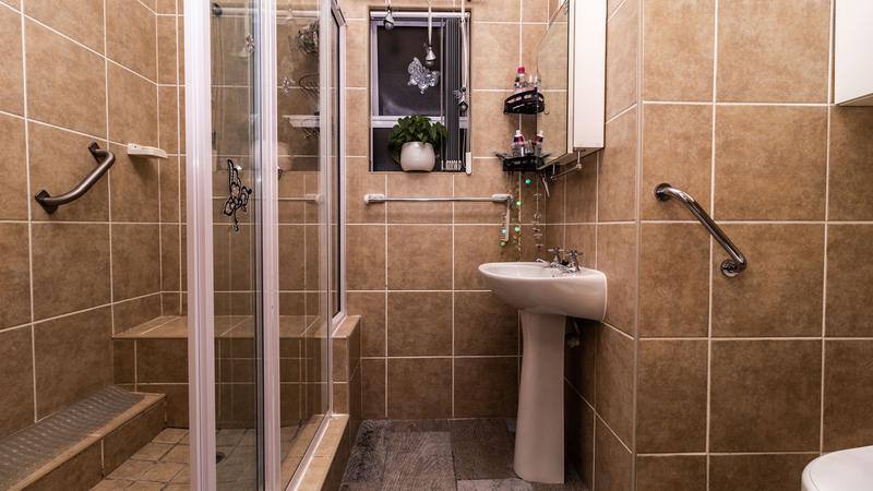 1 Bedroom Property for Sale in Sonkring Western Cape